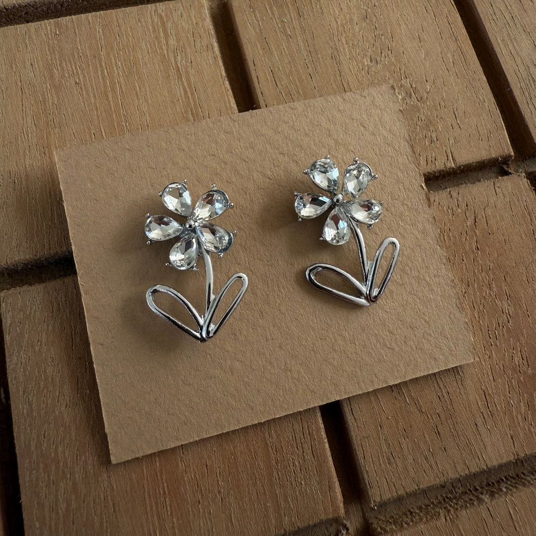 Aretes plateado flor mini