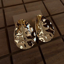 Load image into Gallery viewer, Aretes hoja XL
