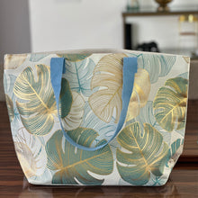 Load image into Gallery viewer, Bolsa de playa verde + azul hojas
