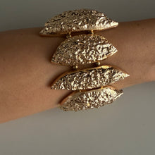 Load image into Gallery viewer, Pulsera dorada XL
